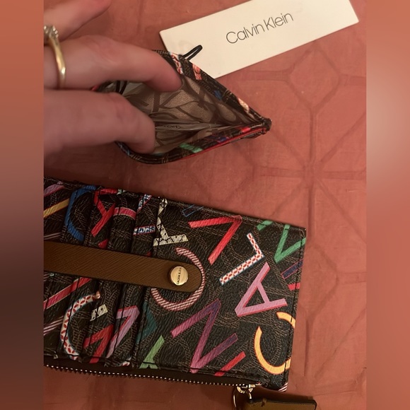 Set of 2 Calvin Klein wristlet purse/ cardholder + matching mini cardholder - Picture 3 of 3